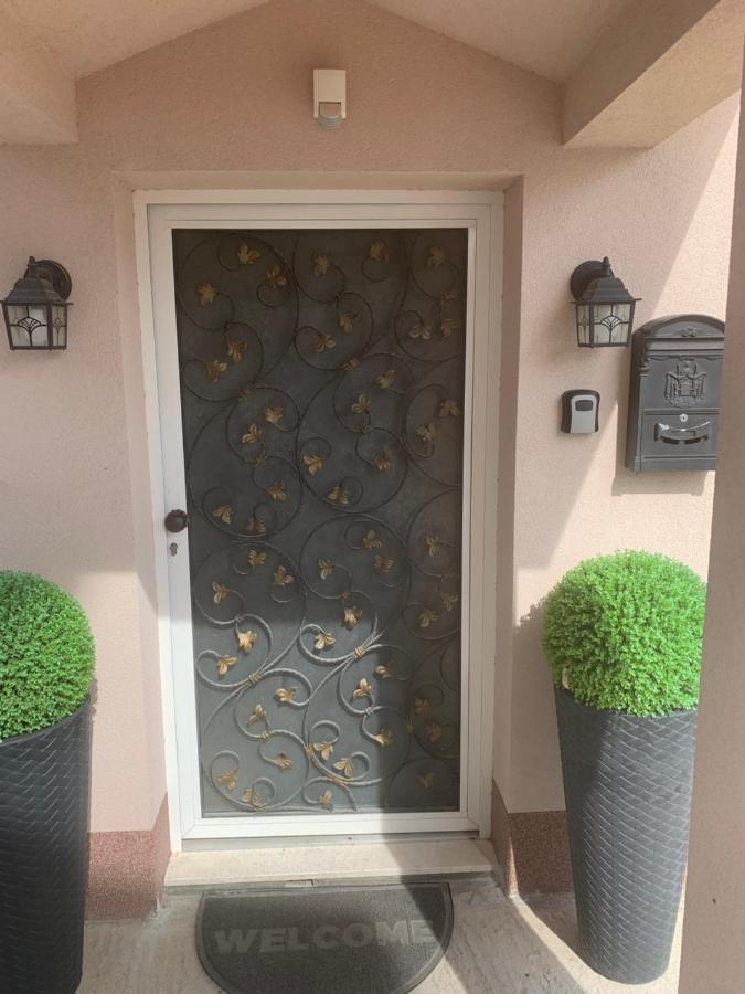 Studio Apartmant Leona With Parking Place Split Dış mekan fotoğraf